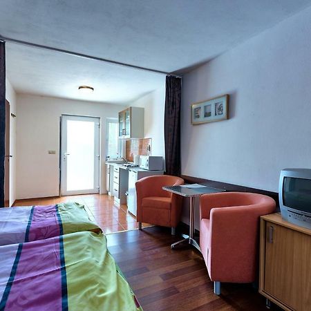 Hotel Apartmanovy Dom Red Podhájska Zewnętrze zdjęcie