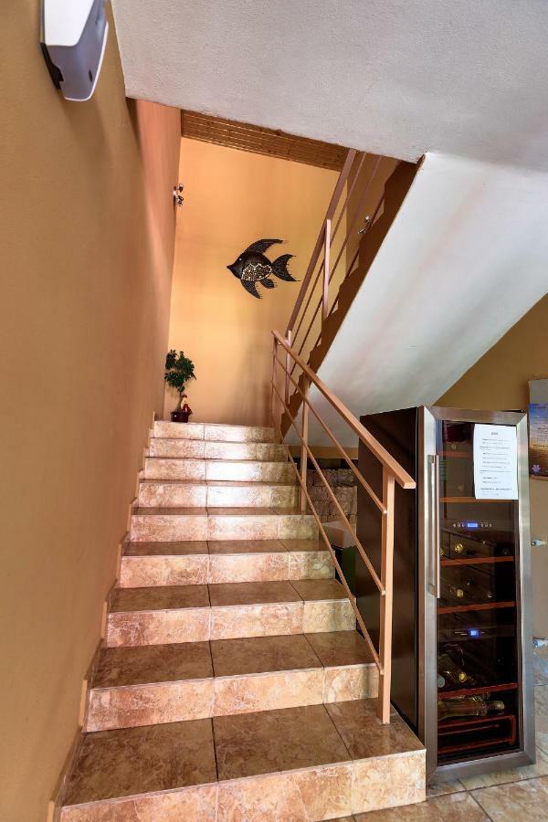 Hotel Apartmanovy Dom Red Podhájska Zewnętrze zdjęcie