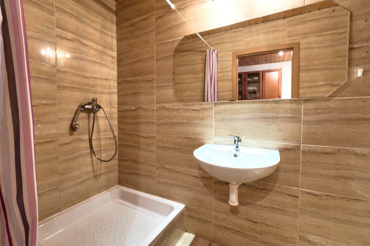 Hotel Apartmanovy Dom Red Podhájska Zewnętrze zdjęcie