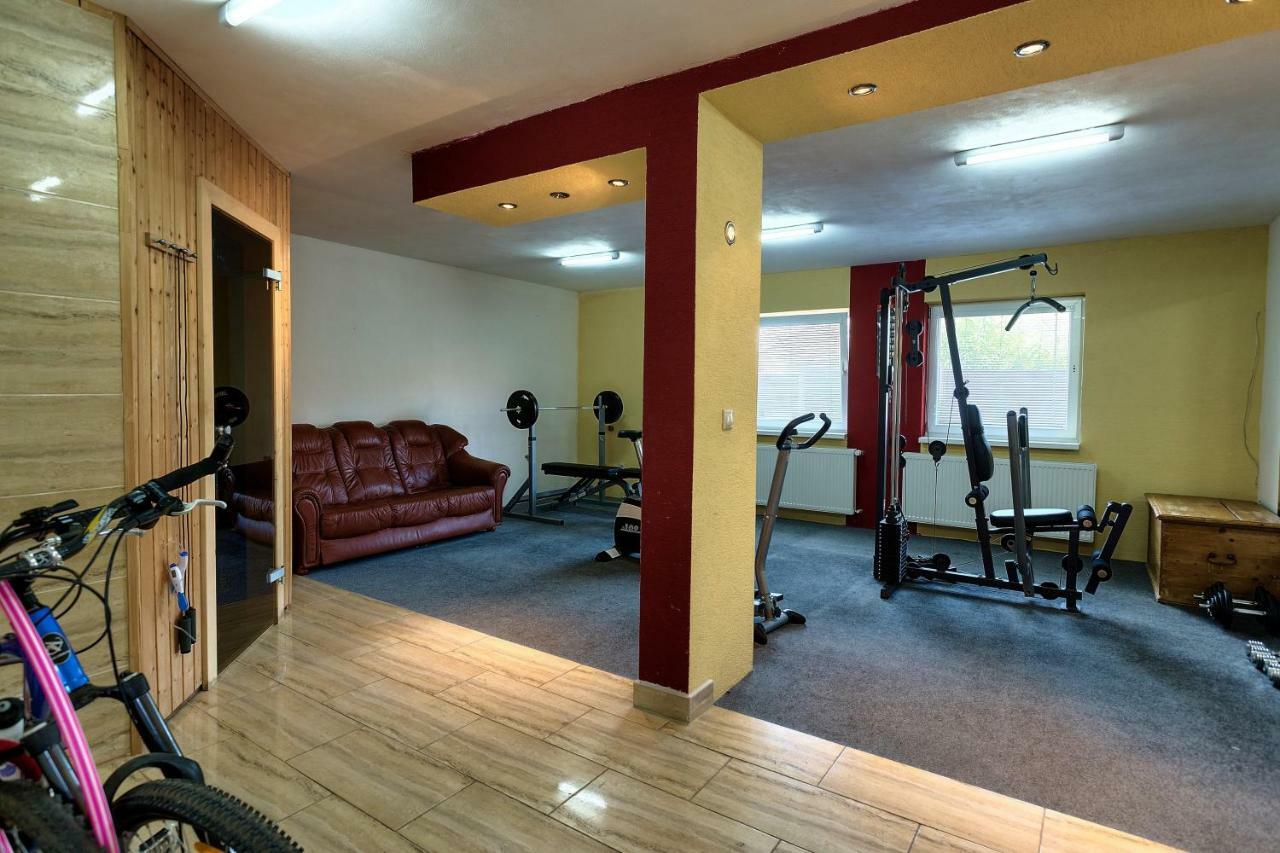 Hotel Apartmanovy Dom Red Podhájska Zewnętrze zdjęcie