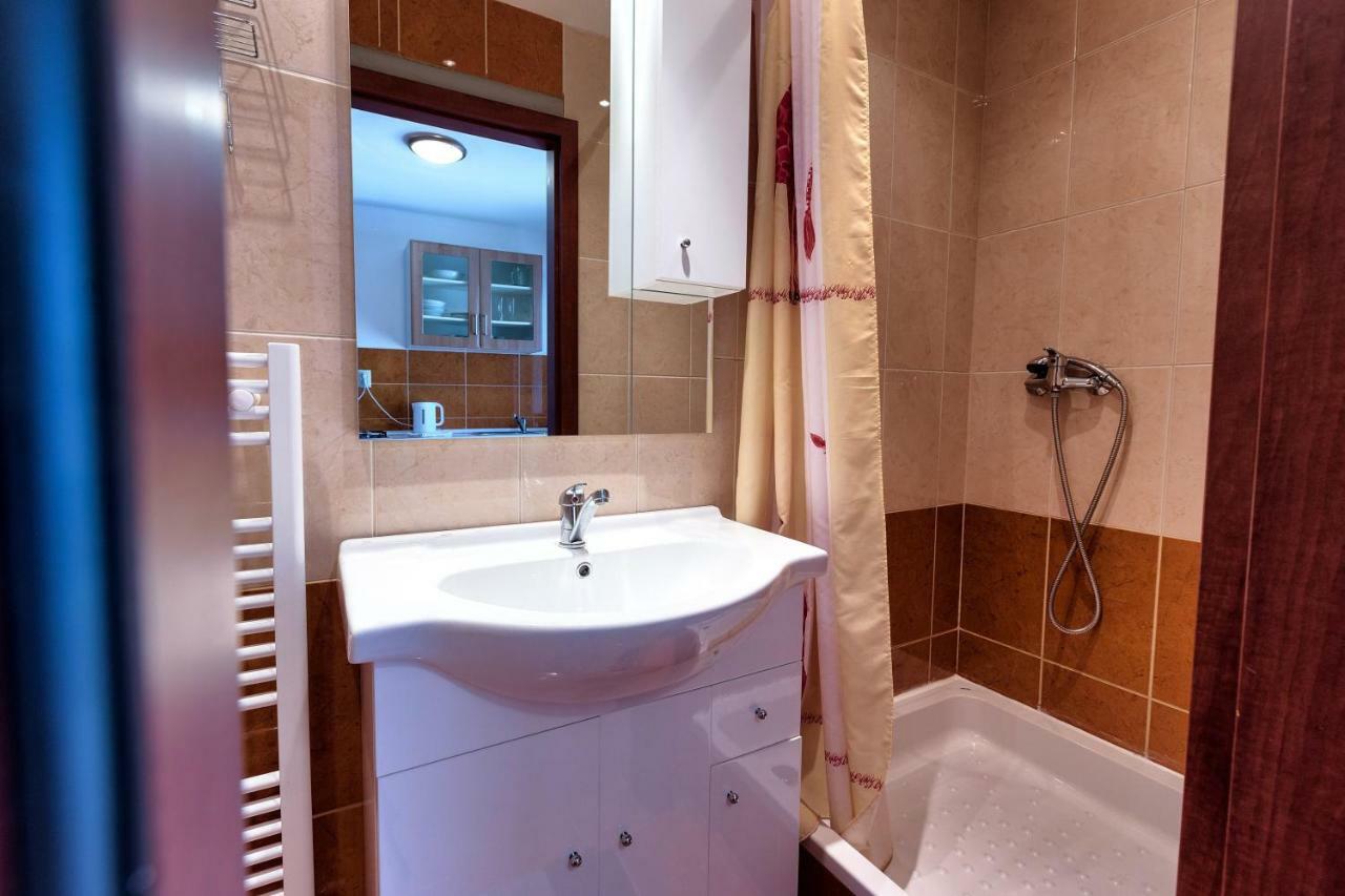 Hotel Apartmanovy Dom Red Podhájska Zewnętrze zdjęcie