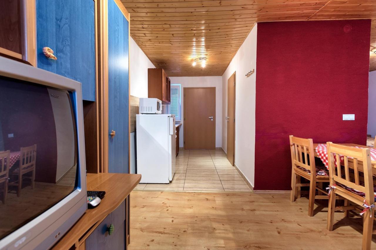 Hotel Apartmanovy Dom Red Podhájska Zewnętrze zdjęcie