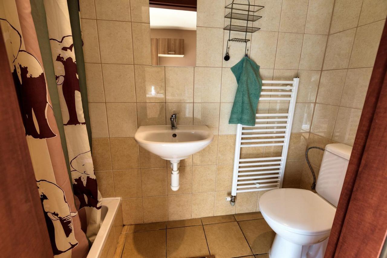 Hotel Apartmanovy Dom Red Podhájska Zewnętrze zdjęcie